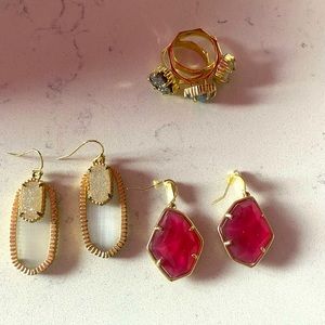 Kendra Scott Bundle. Stackable rings, and two pairs of earrings.